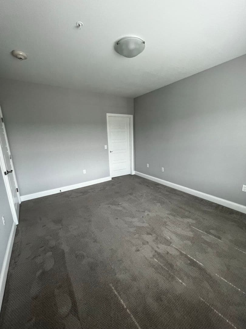 Colchester Apartment: 60 Severance Green