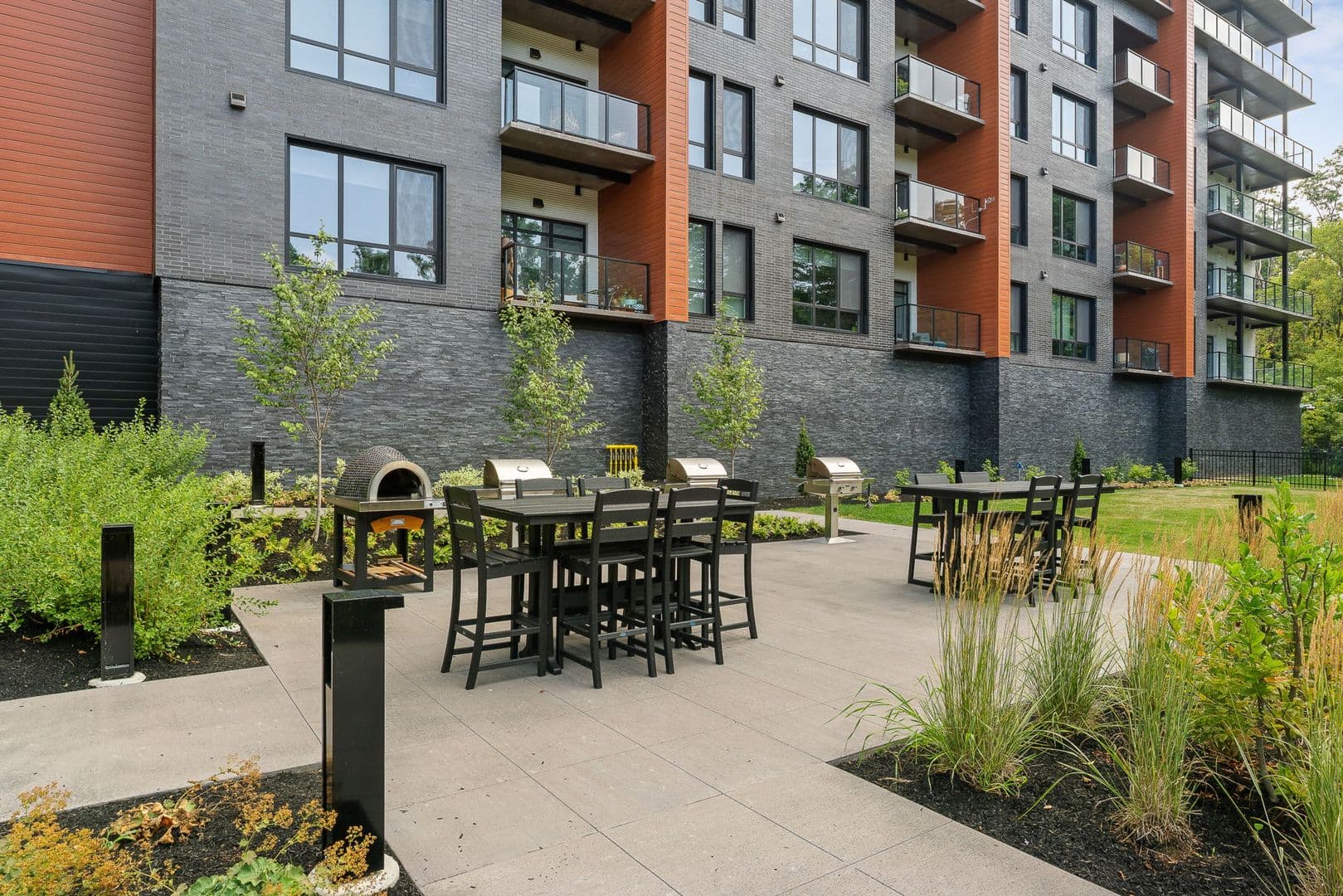 Burlington Apartment: 125 Cambrian Way