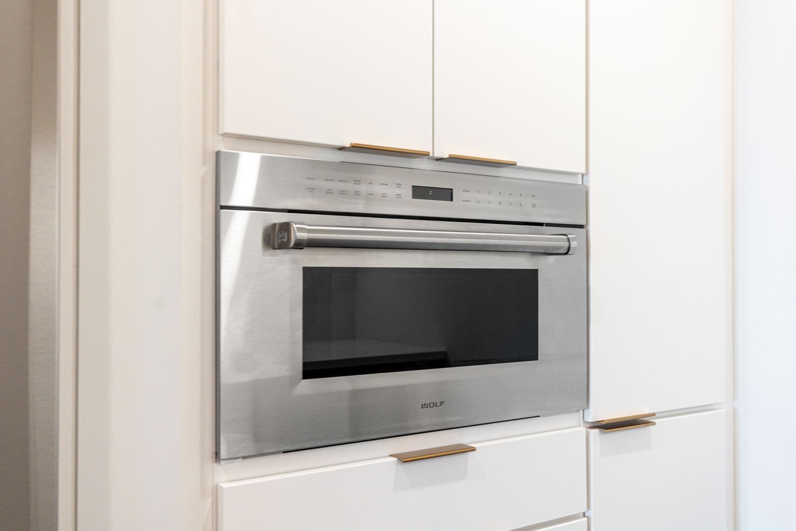 Burlington Apartment: 125 Cambrian Way