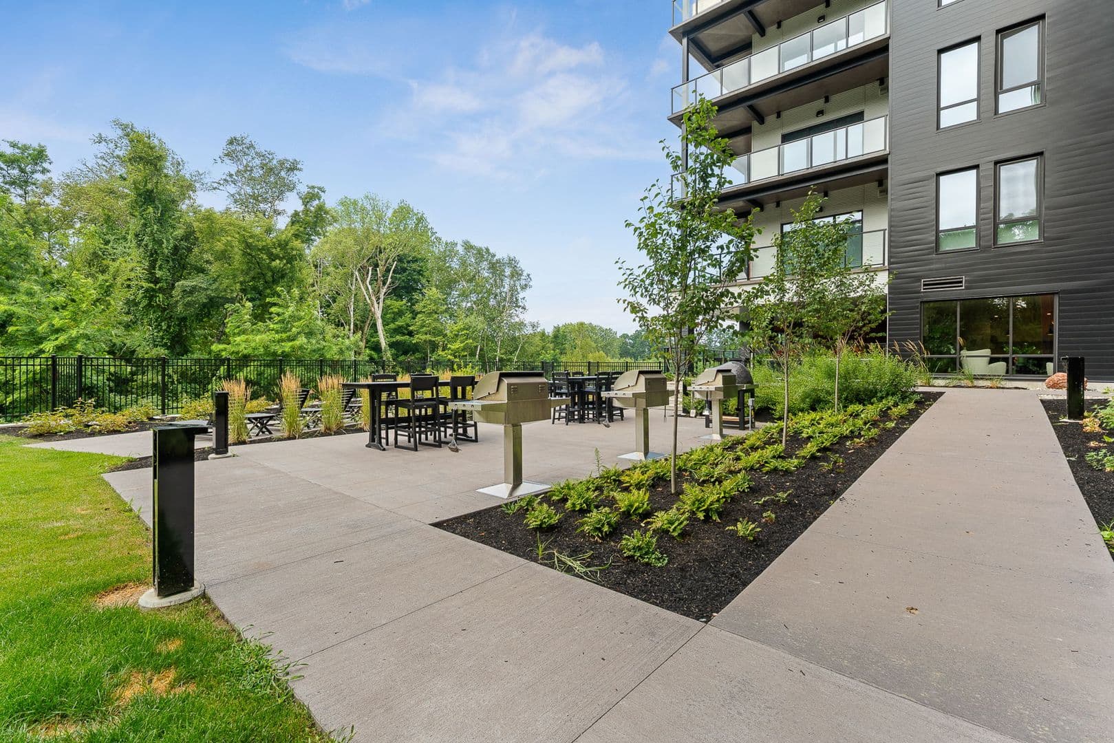 Burlington Apartment: 125 Cambrian Way