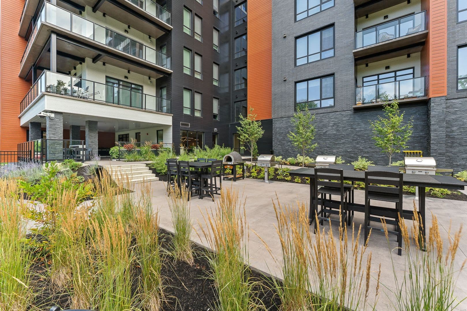 Burlington Apartment: 125 Cambrian Way