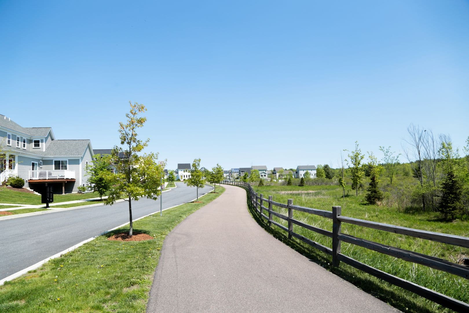 South Burlington Apartment: 127 Churchill Street
