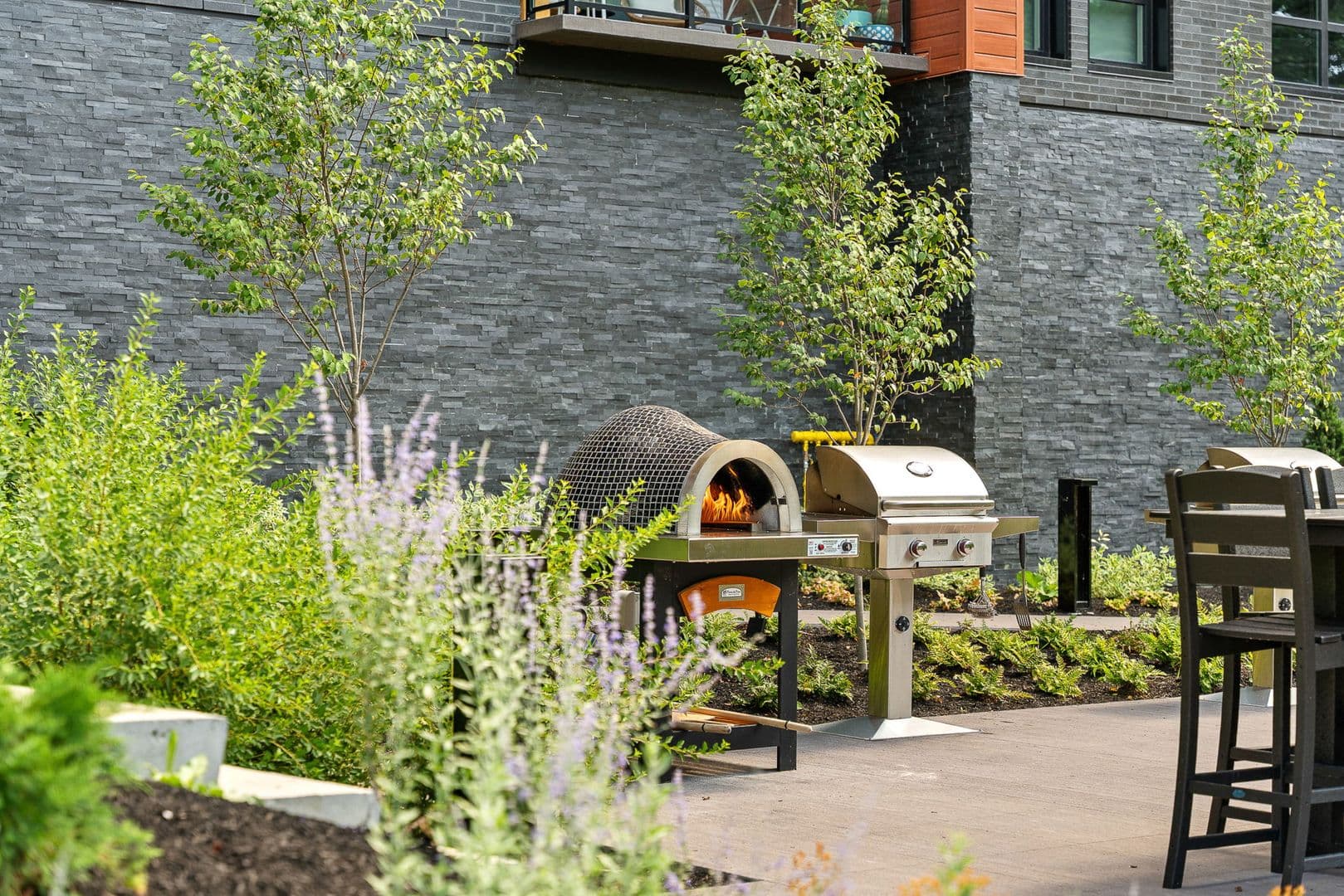 Burlington Apartment: 125 Cambrian Way