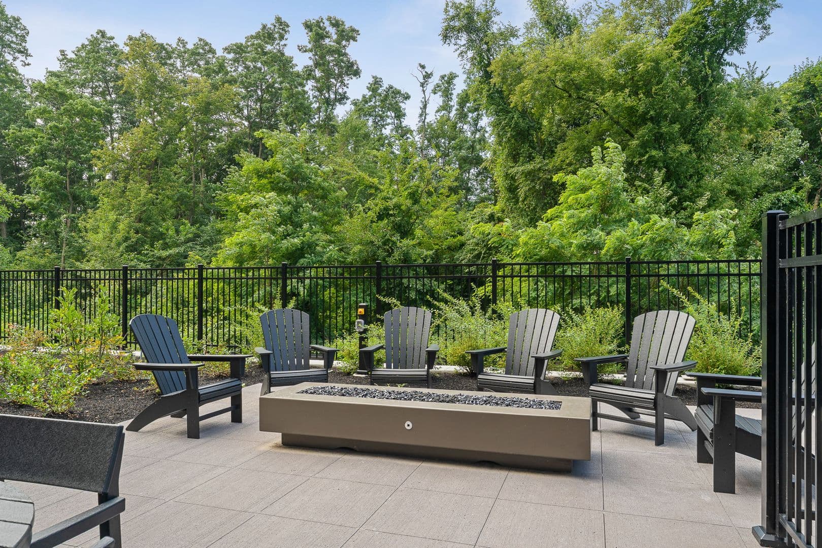 Burlington Apartment: 125 Cambrian Way
