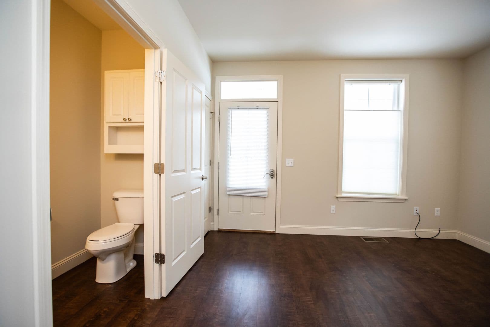 Burlington Apartment: 228 Bayberry Circle
