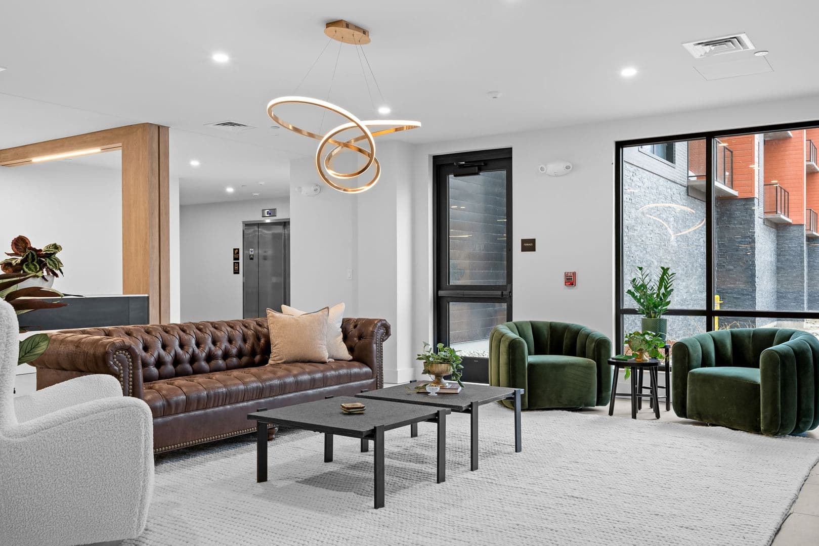 Burlington Apartment: 125 Cambrian Way