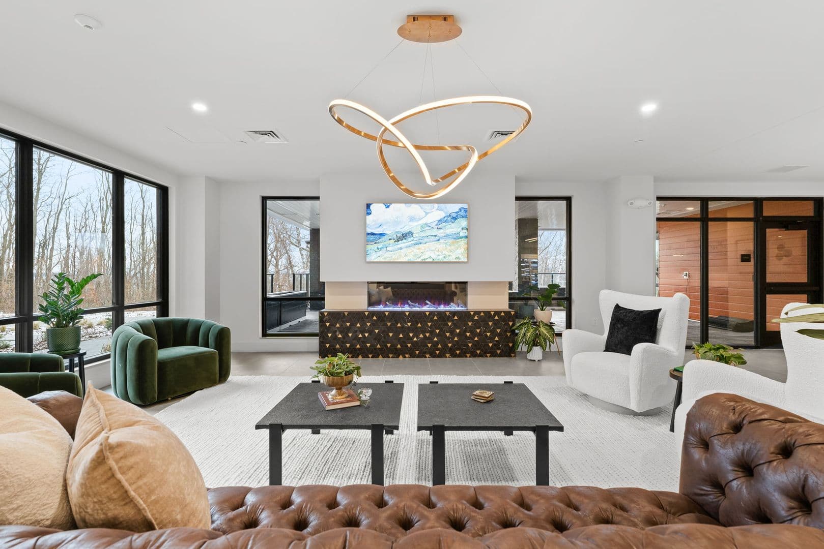 Burlington Apartment: 125 Cambrian Way