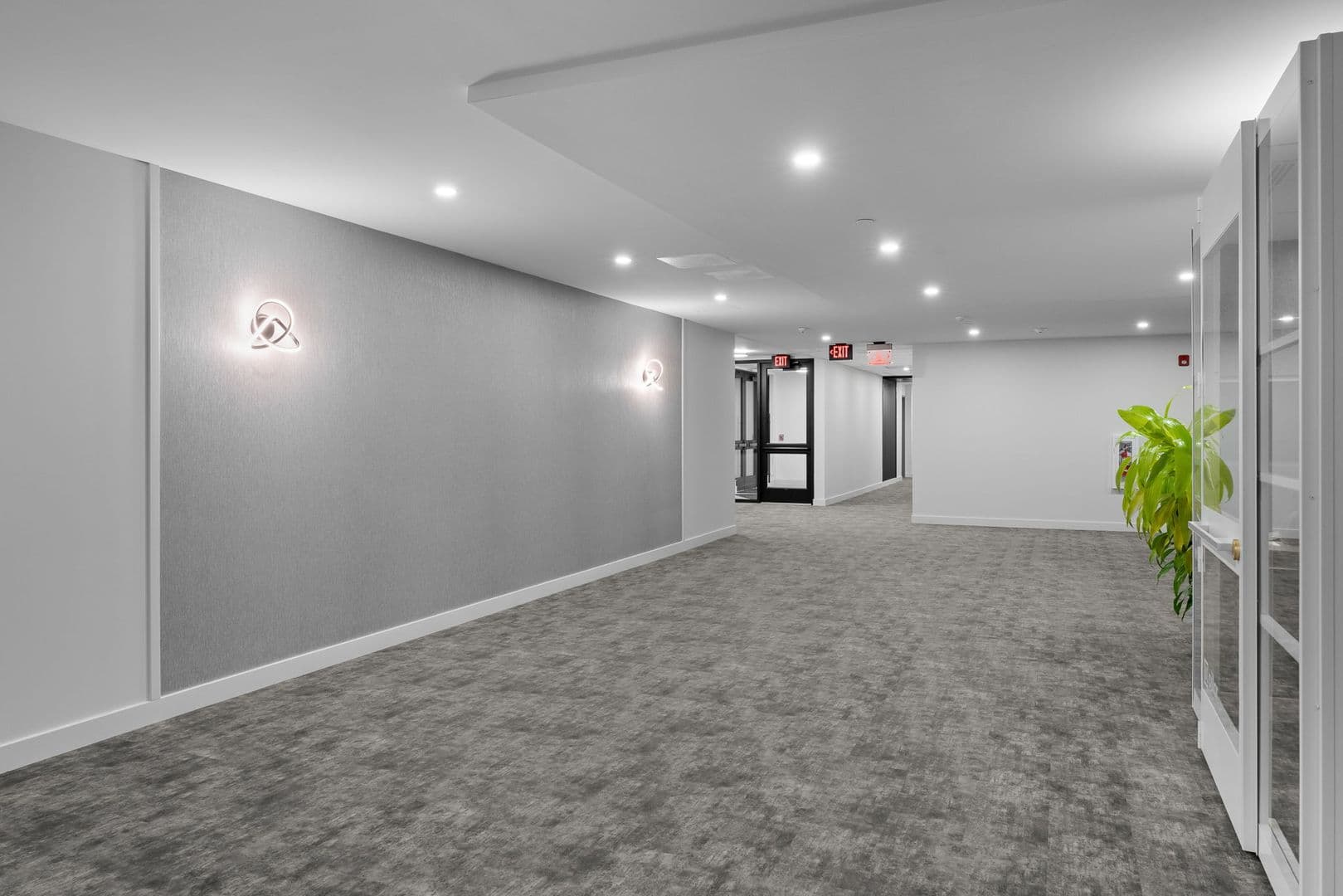Burlington Apartment: 125 Cambrian Way