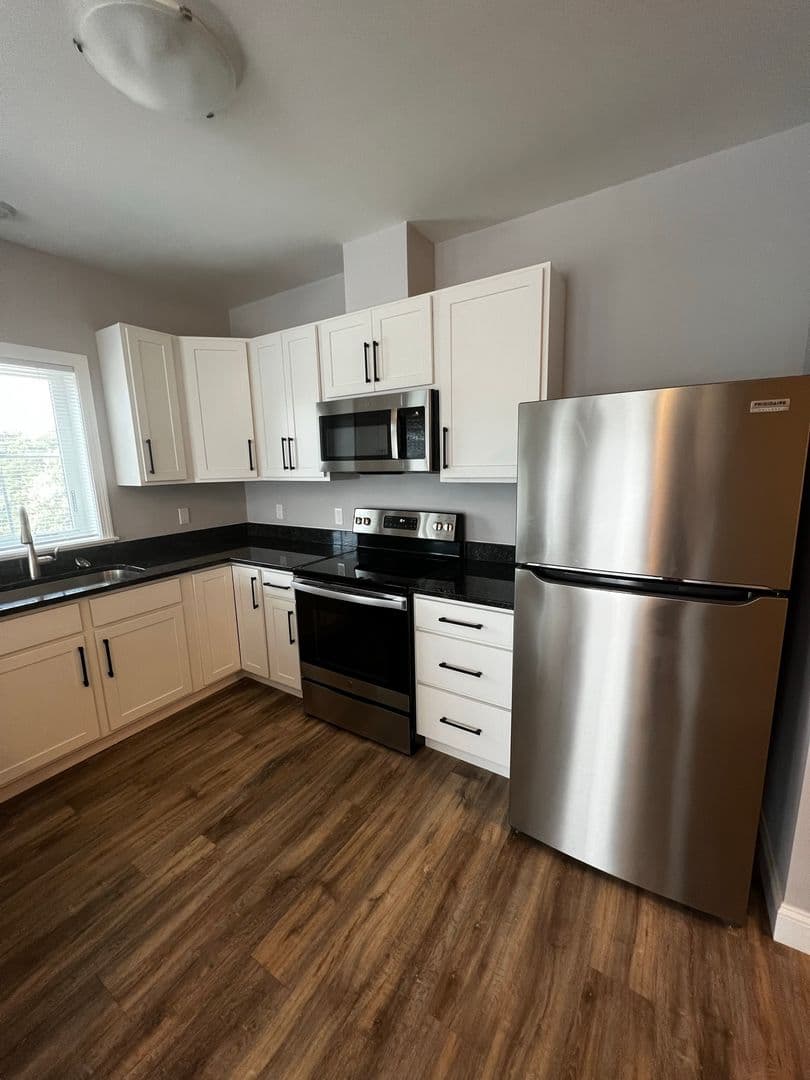 Colchester Apartment: 60 Severance Green