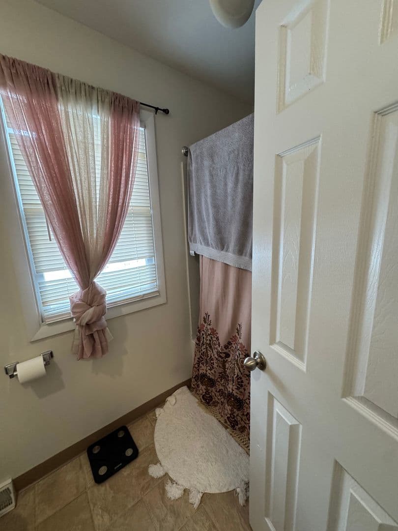 Schenectady Apartment: 1812-1826 Albany St.