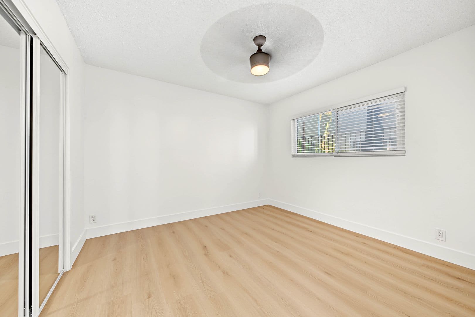 Los Angeles Apartment: 2025 S. Bedford Street