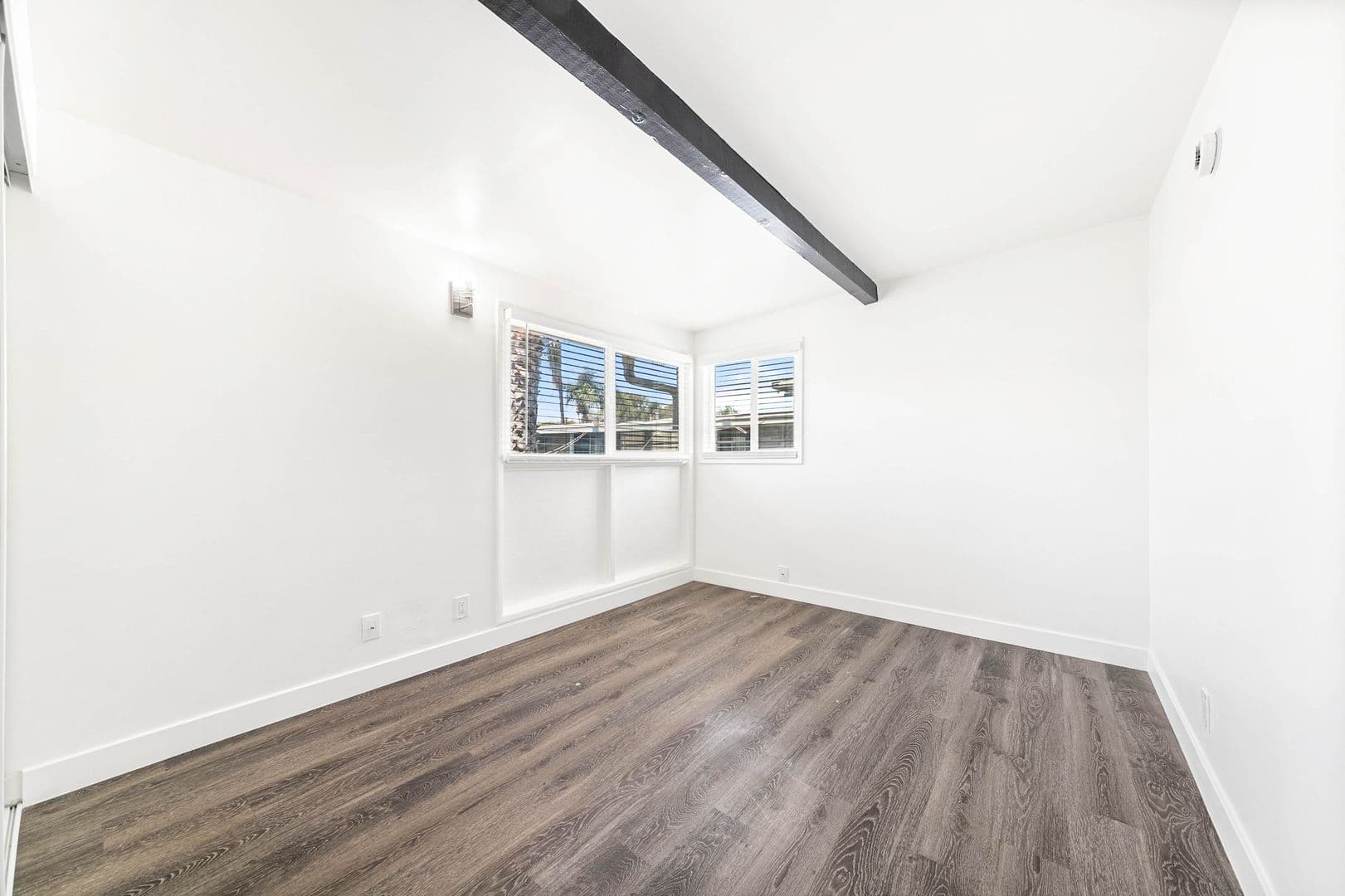 Los Angeles Apartment: 4115 Palmwood Dr.