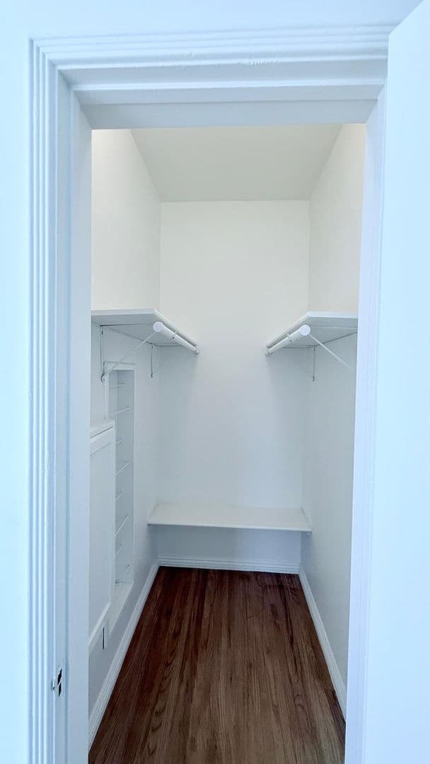 Beverly Hills Apartment: 9312 West Olympic Blvd.