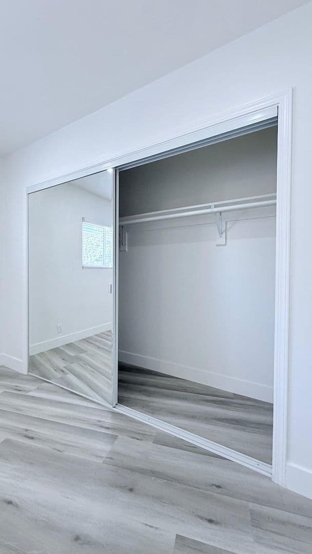 Los Angeles Apartment: 3919 Ursula Ave.