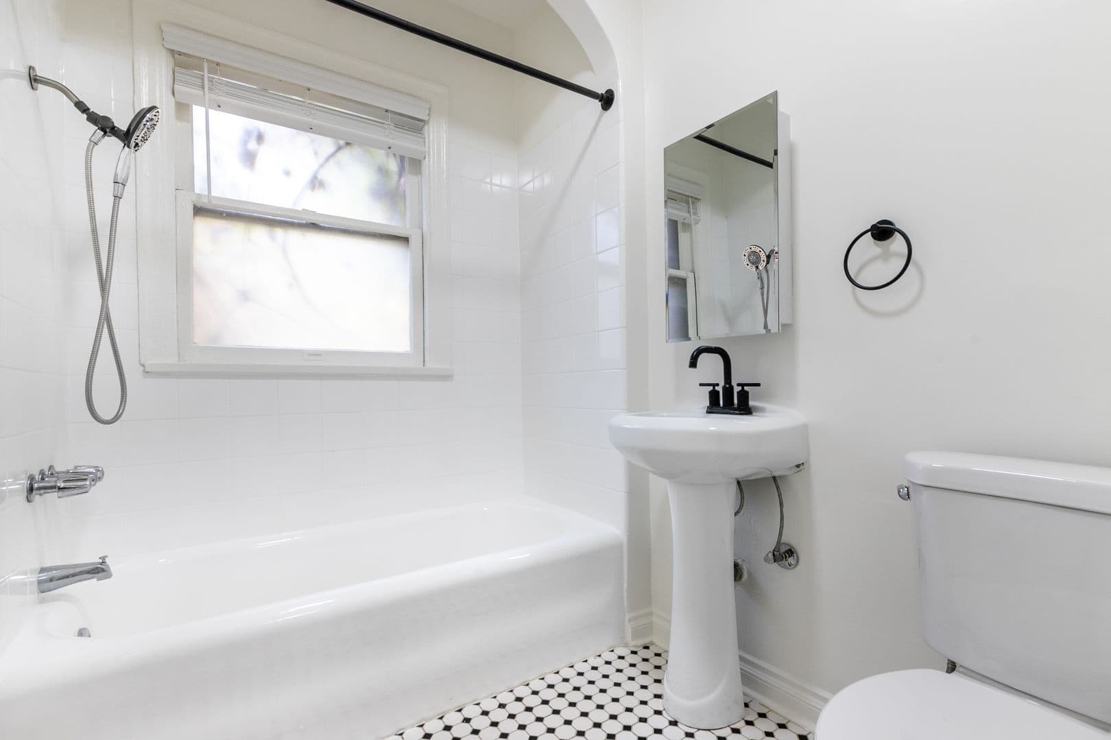 Los Angeles Apartment: 1775 N. Orange Drive