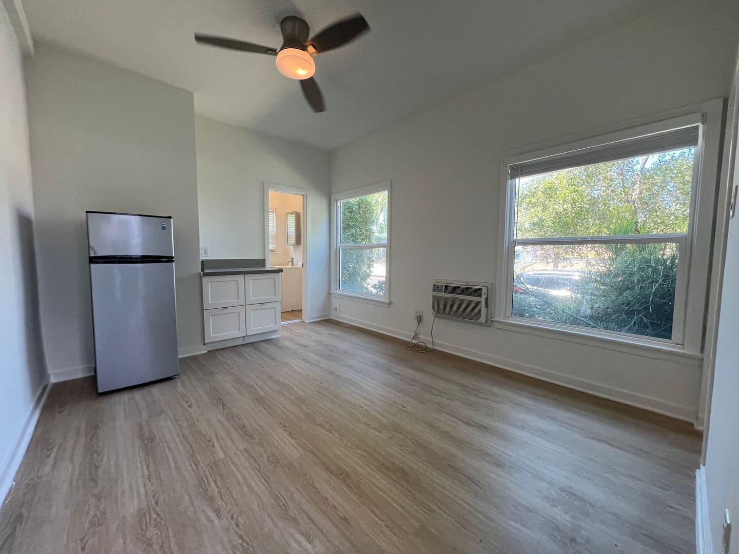 Los Angeles Apartment: 464 N. Ogden Dr.
