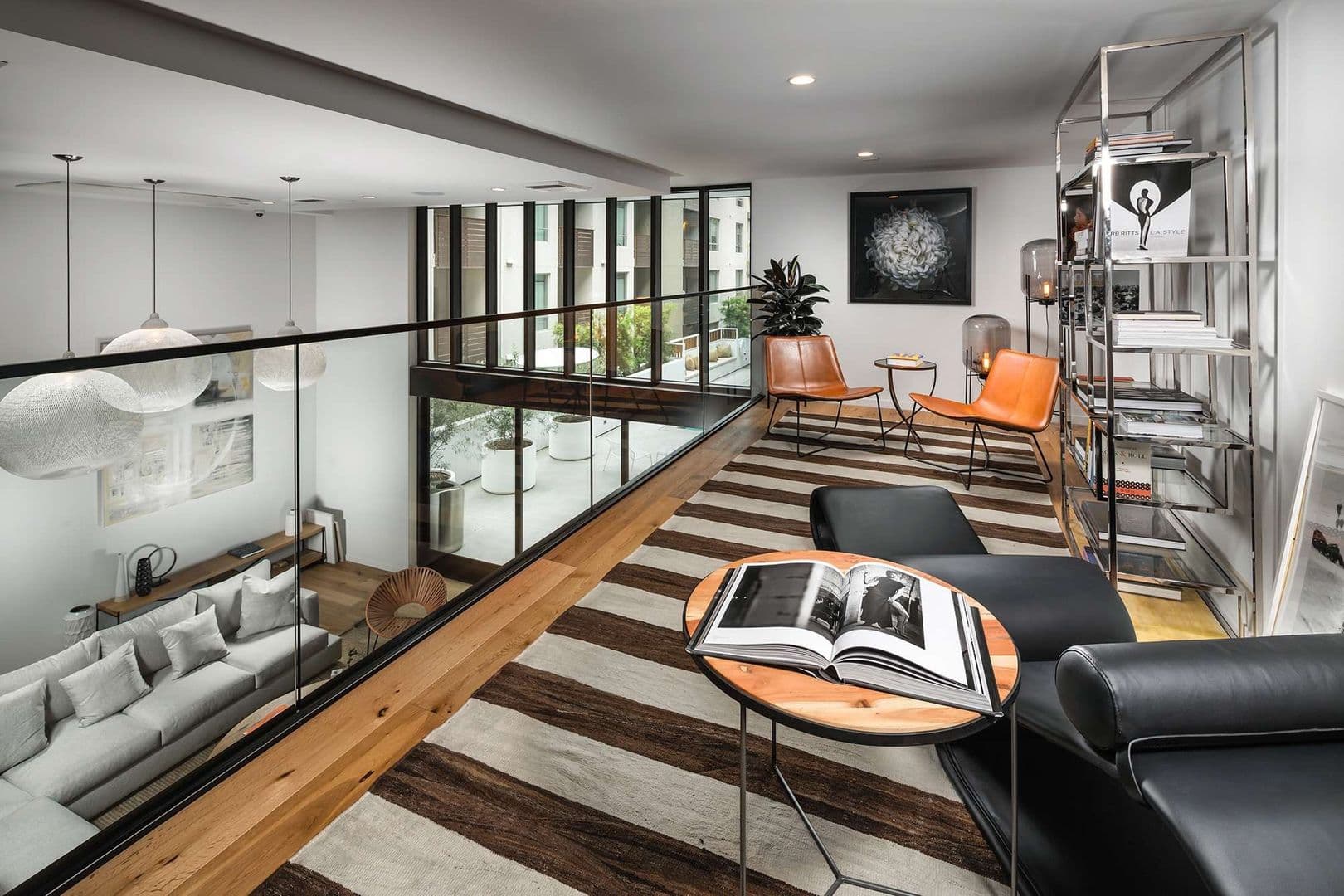 Los Angeles Apartment: 1737 N Las Palmas Ave