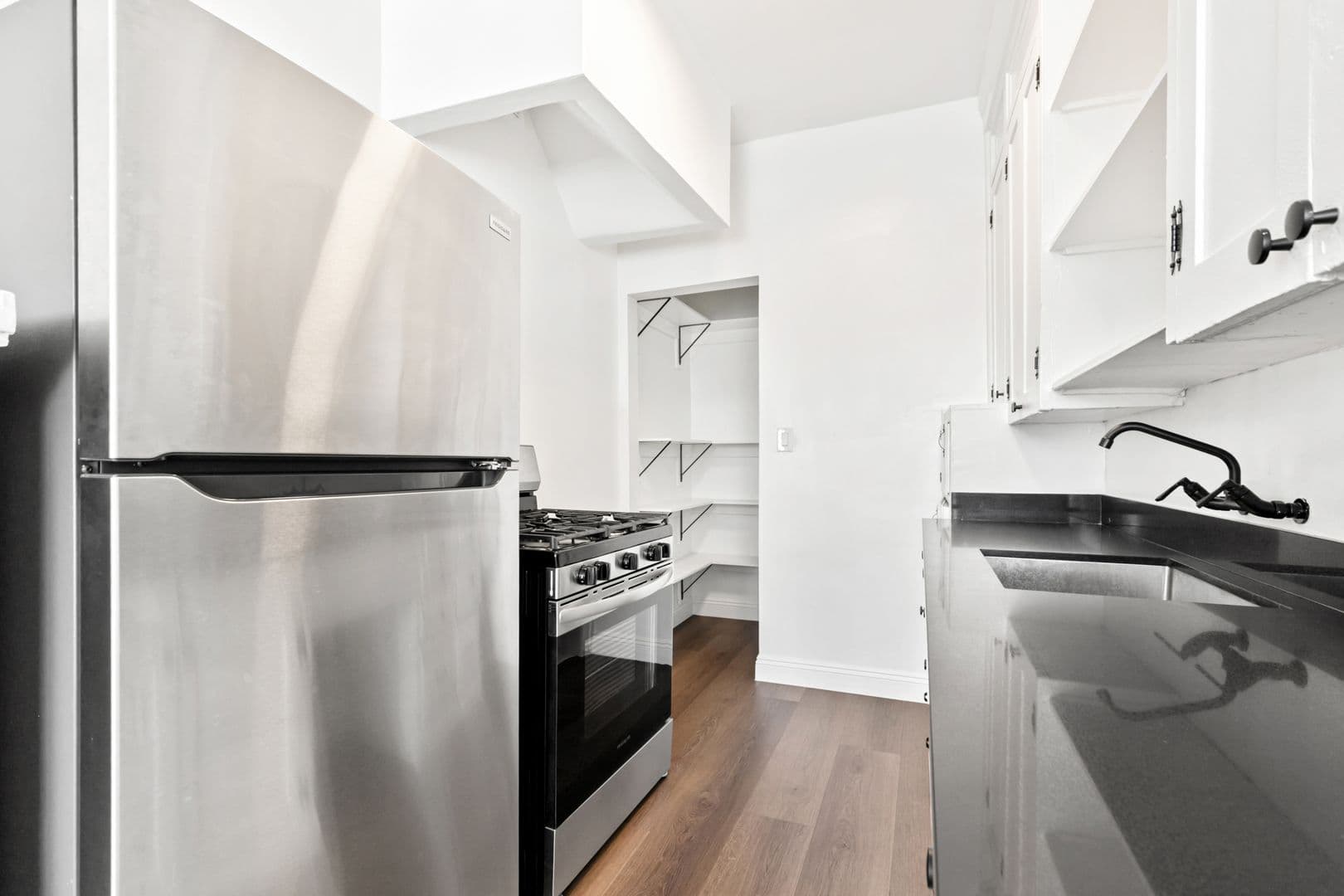 Los Angeles Apartment: 1775 N. Orange Drive