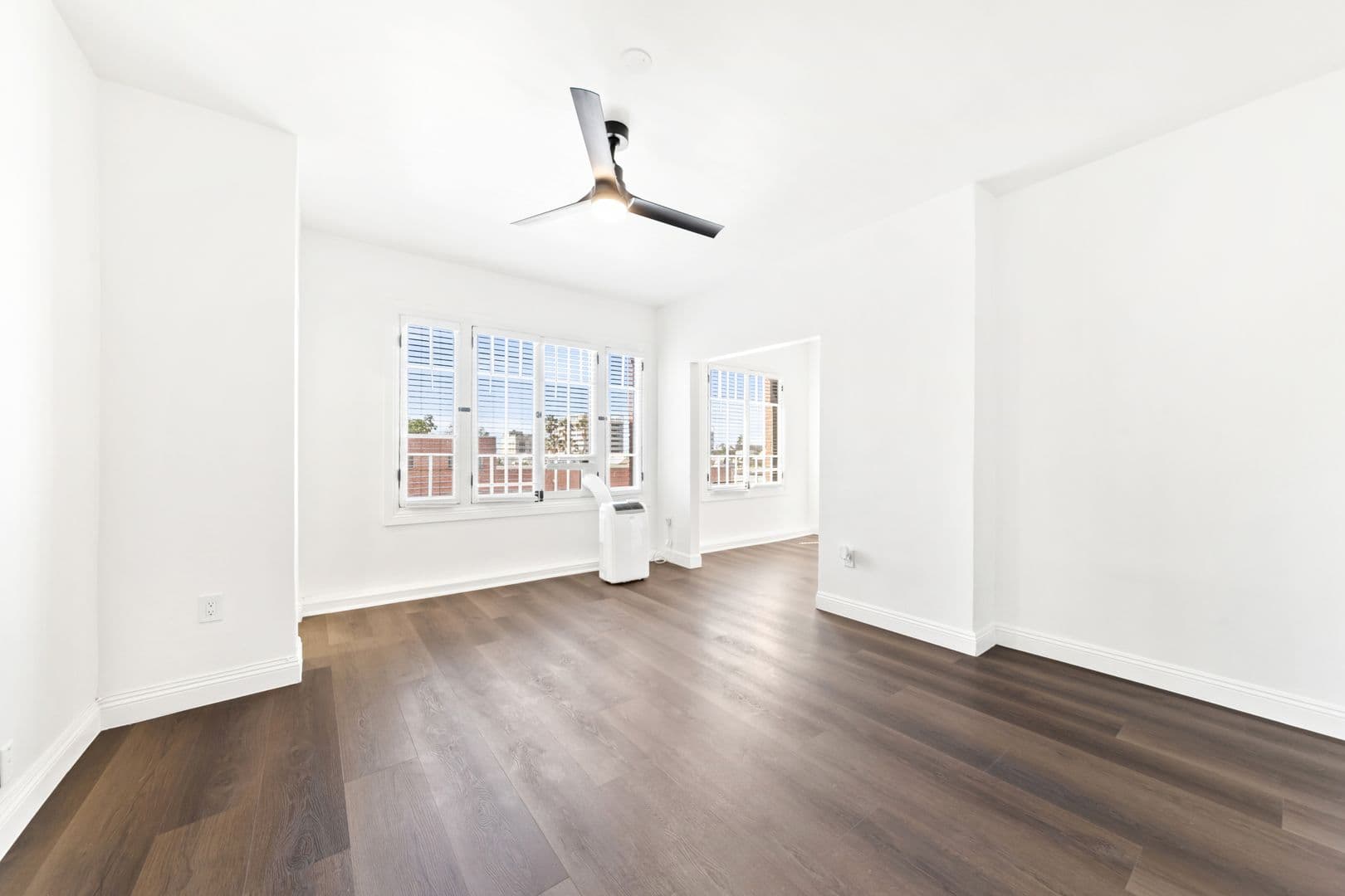 Los Angeles Apartment: 1775 N. Orange Drive