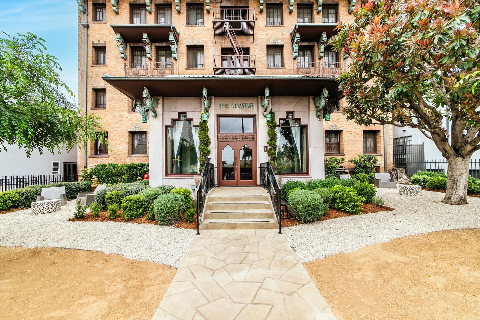 Los Angeles Apartment: 1775 N. Orange Drive