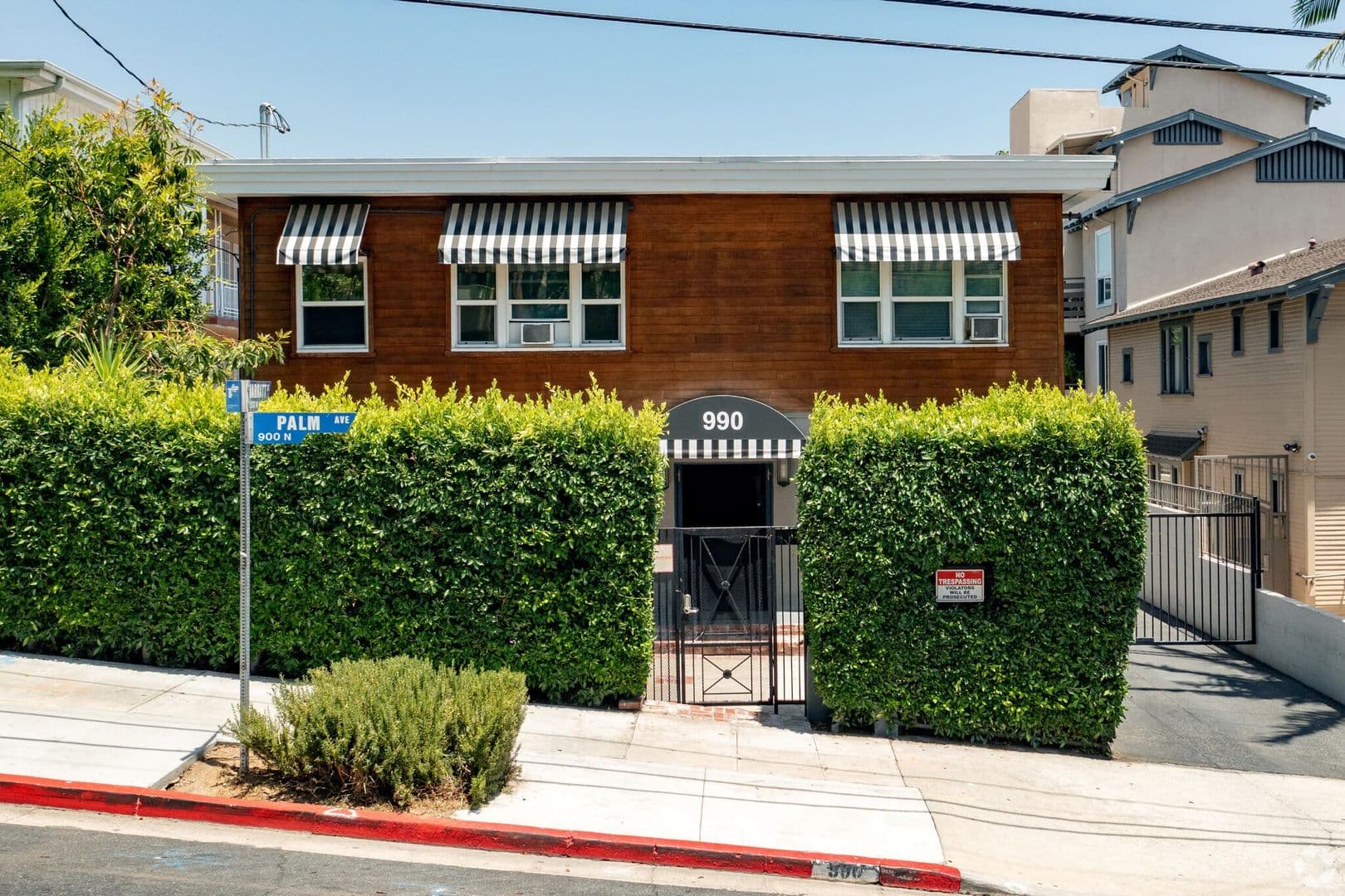West Hollywood Apartment: 990 Palm Avenue