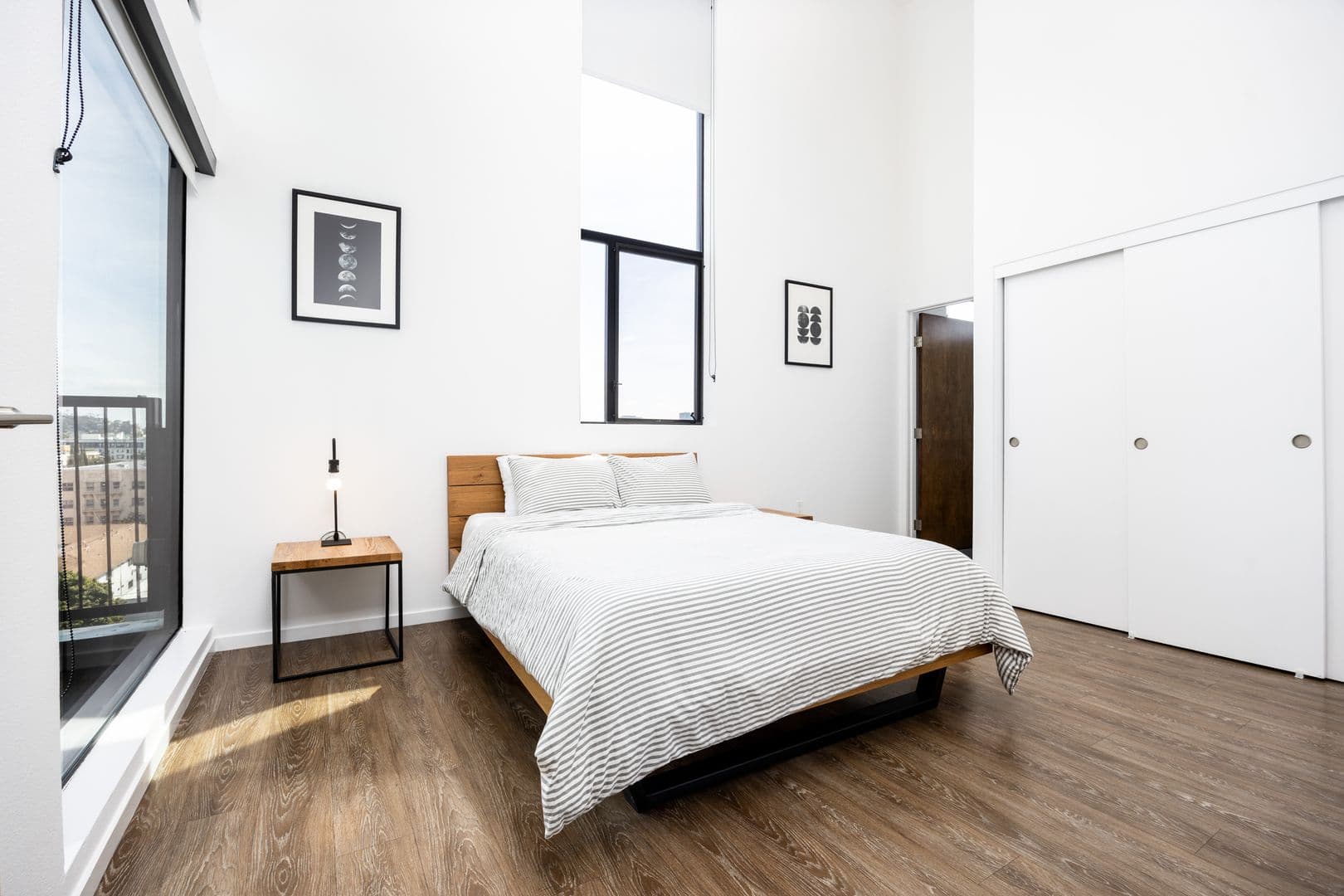 Los Angeles Apartment: 1737 N Las Palmas Ave