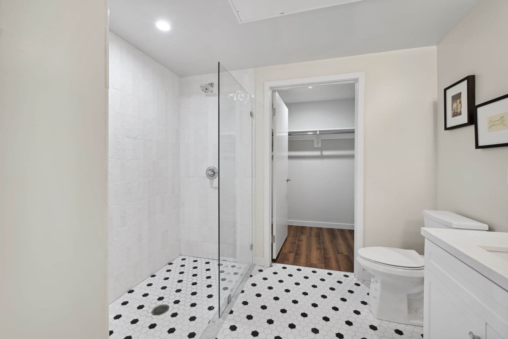 Los Angeles Apartment: 1818 N. Cherokee Ave