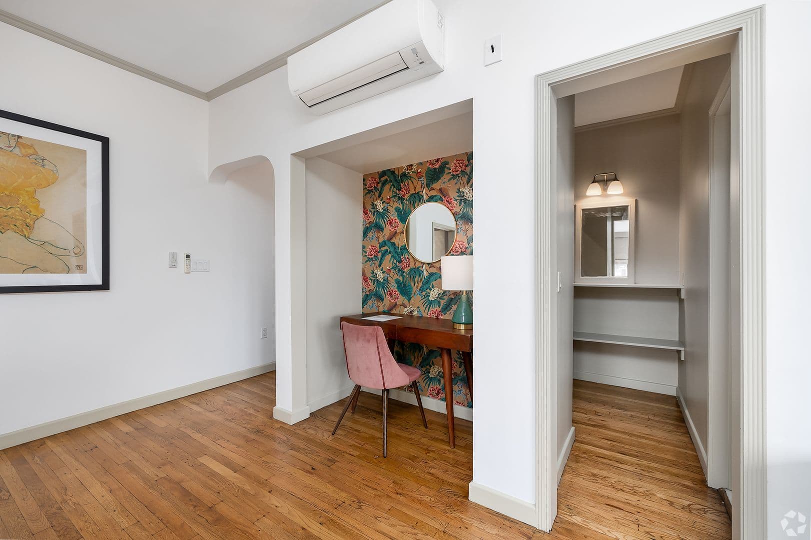 Los Angeles Apartment: 1830 N. Cherokee Ave.
