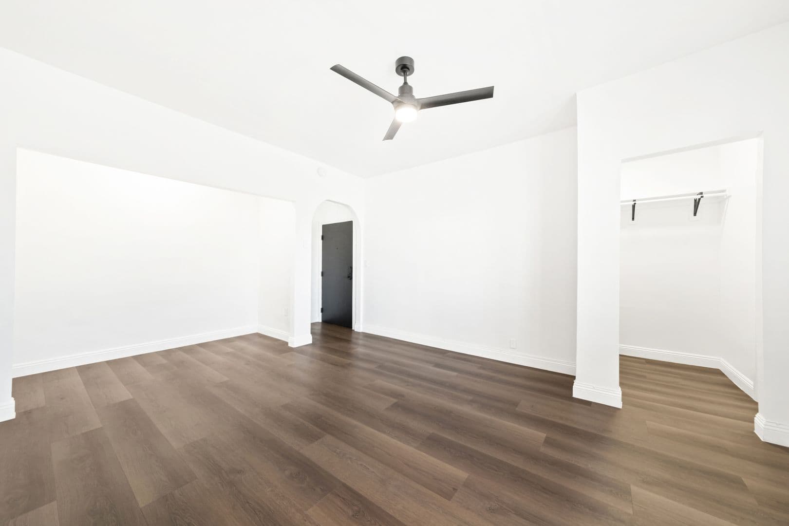 Los Angeles Apartment: 1775 N. Orange Drive