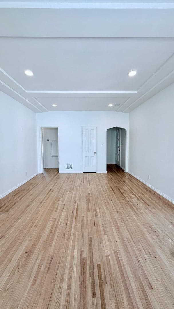Beverly Hills Apartment: 9312 West Olympic Blvd.