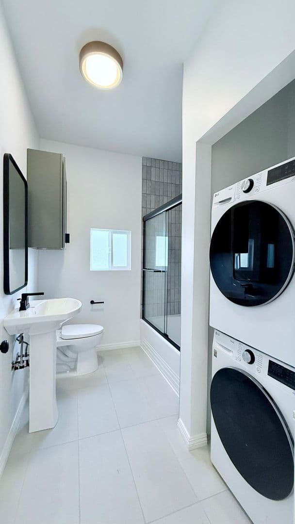 Beverly Hills Apartment: 9312 West Olympic Blvd.