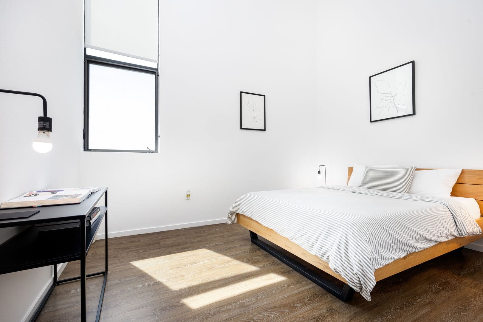 Los Angeles Apartment: 1737 N Las Palmas Ave
