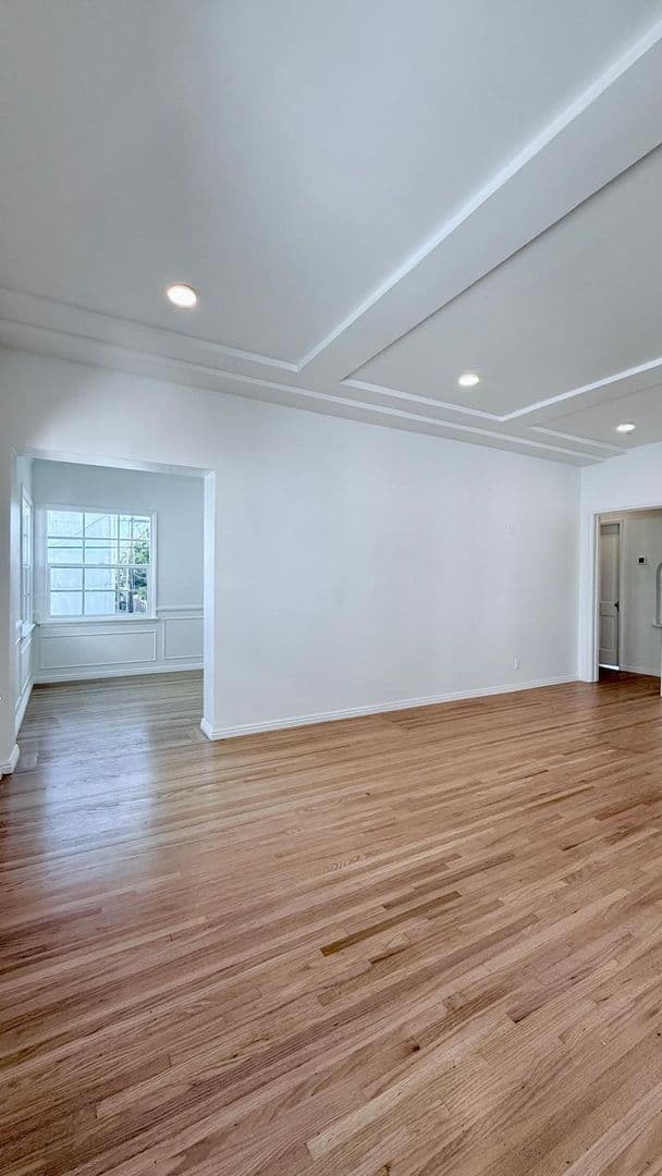 Beverly Hills Apartment: 9312 West Olympic Blvd.