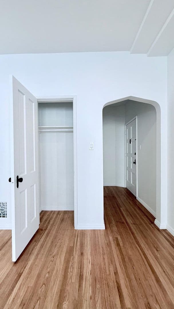 Beverly Hills Apartment: 9312 West Olympic Blvd.