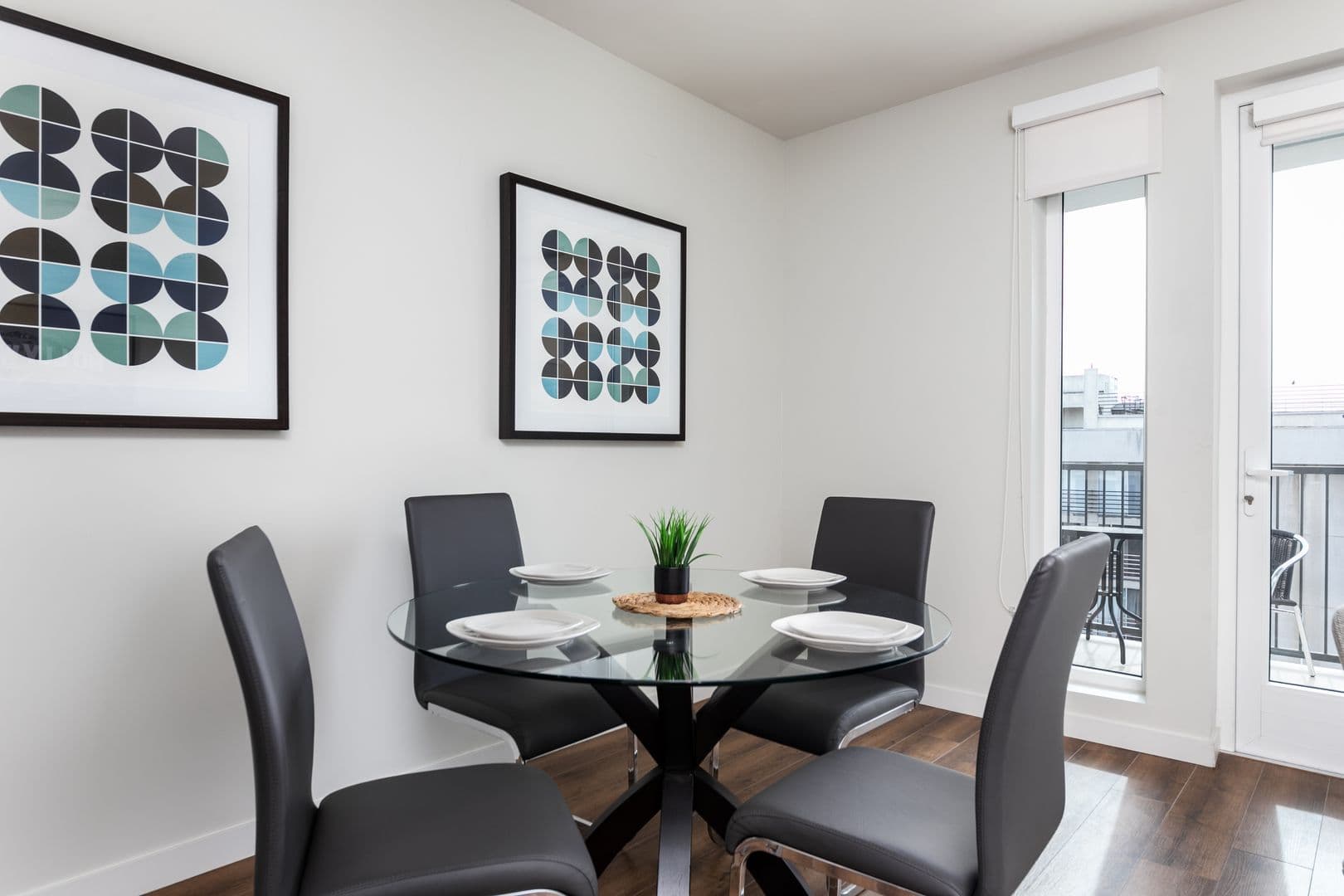 Los Angeles Apartment: 1818 N. Cherokee Ave