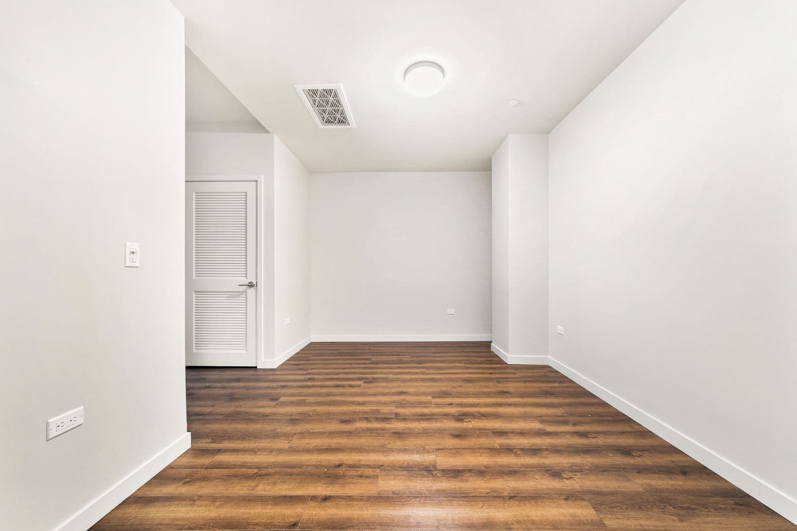 Los Angeles Apartment: 1818 N. Cherokee Ave