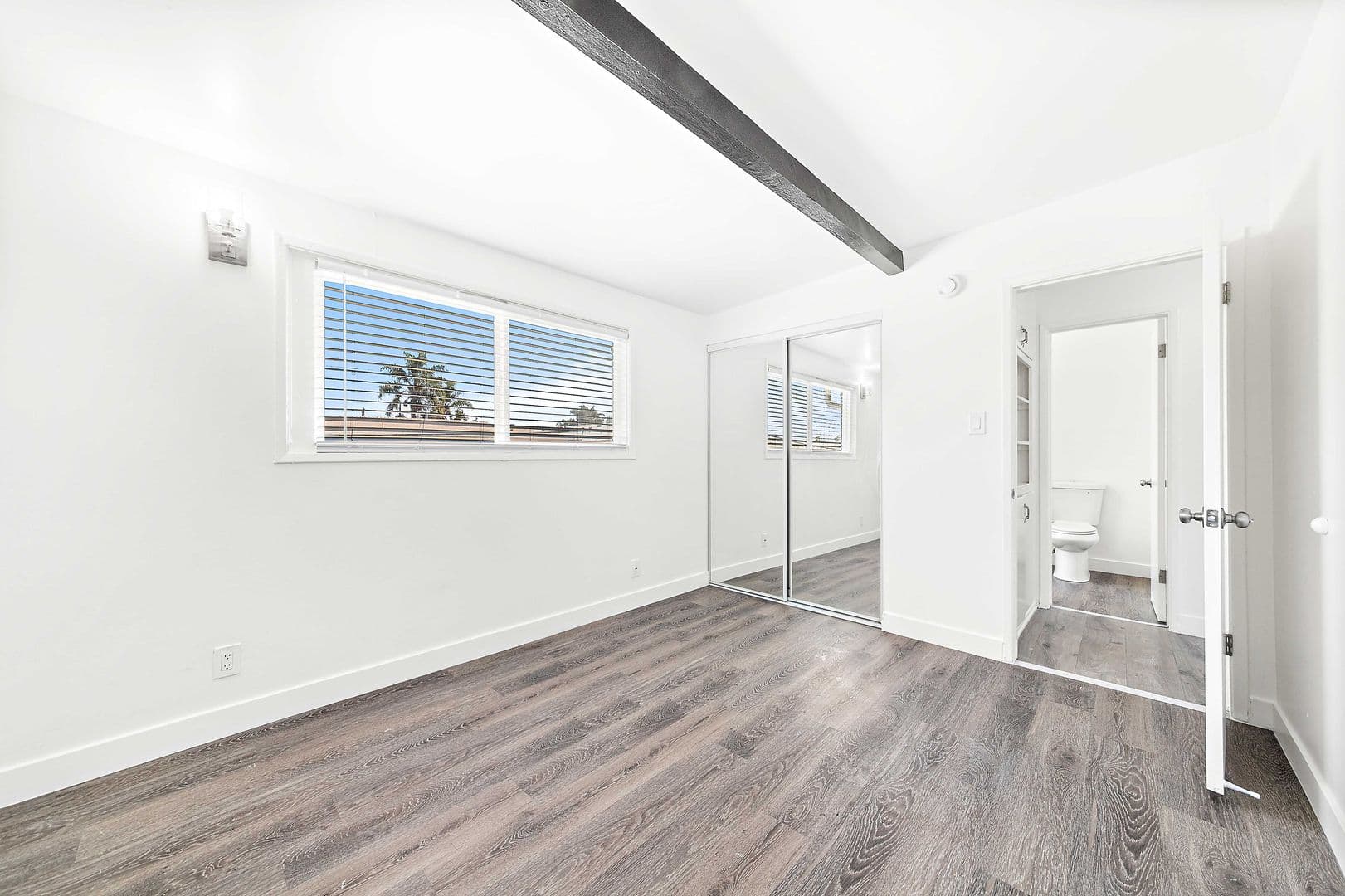 Los Angeles Apartment: 4115 Palmwood Dr.
