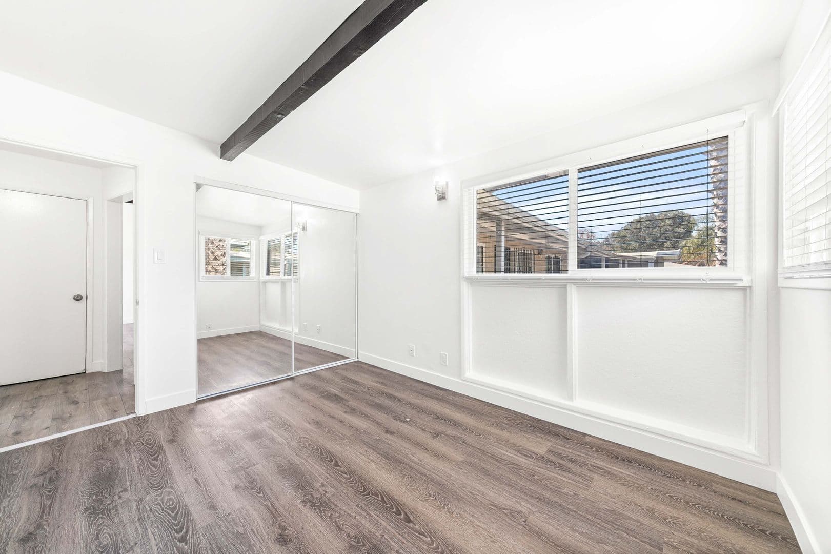 Los Angeles Apartment: 4115 Palmwood Dr.