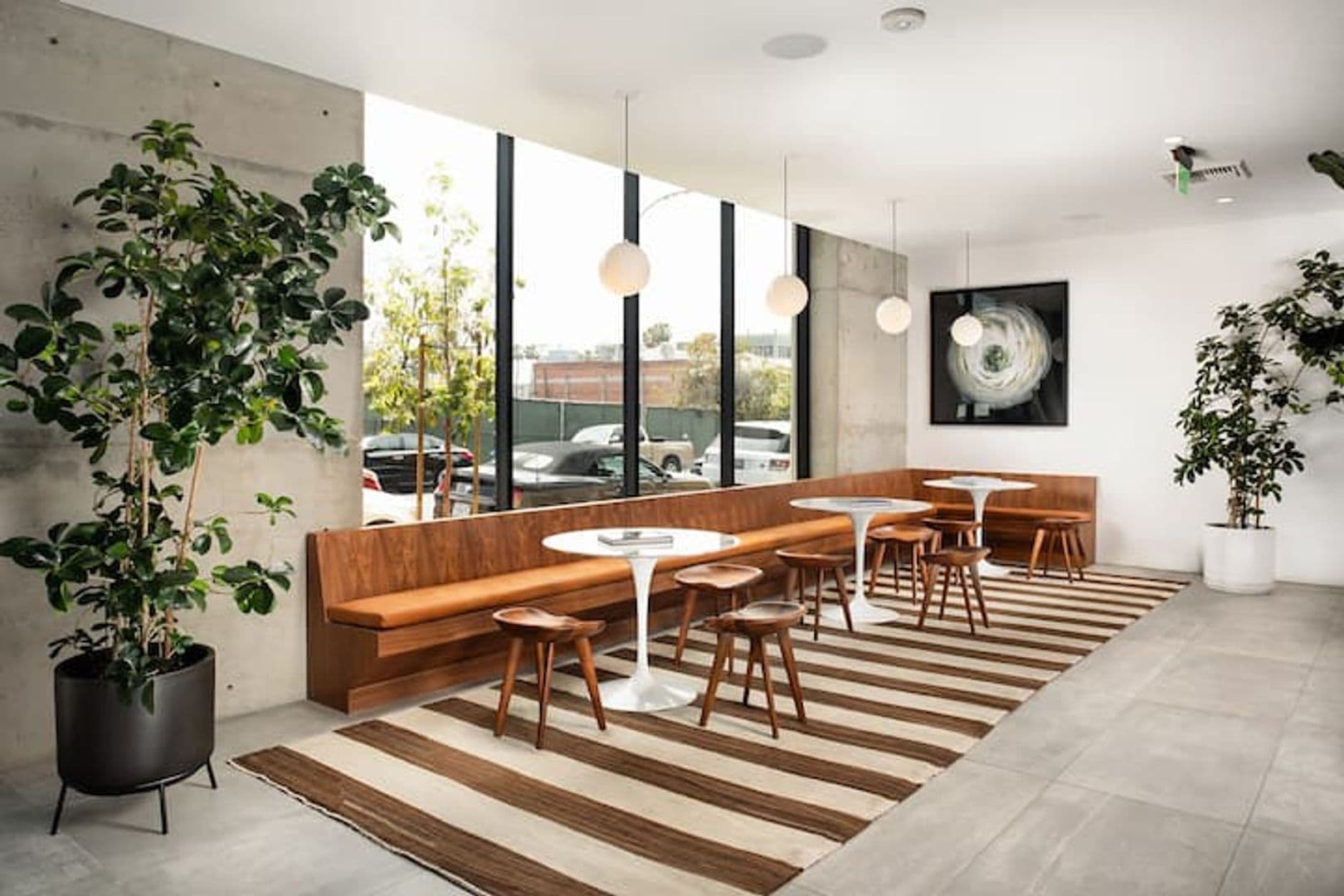 Los Angeles Apartment: 1737 N Las Palmas Ave