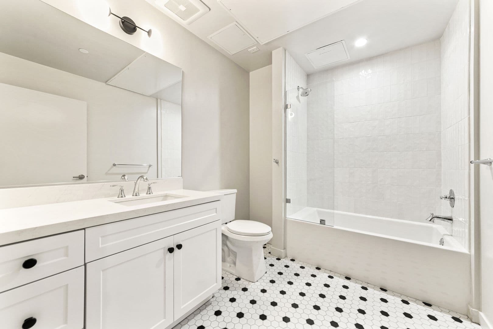 Los Angeles Apartment: 1818 N. Cherokee Ave