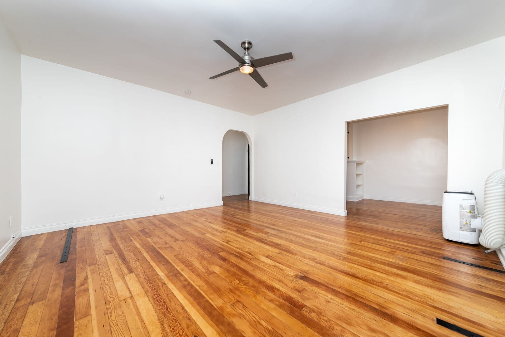 Los Angeles Apartment: 1775 N. Orange Drive
