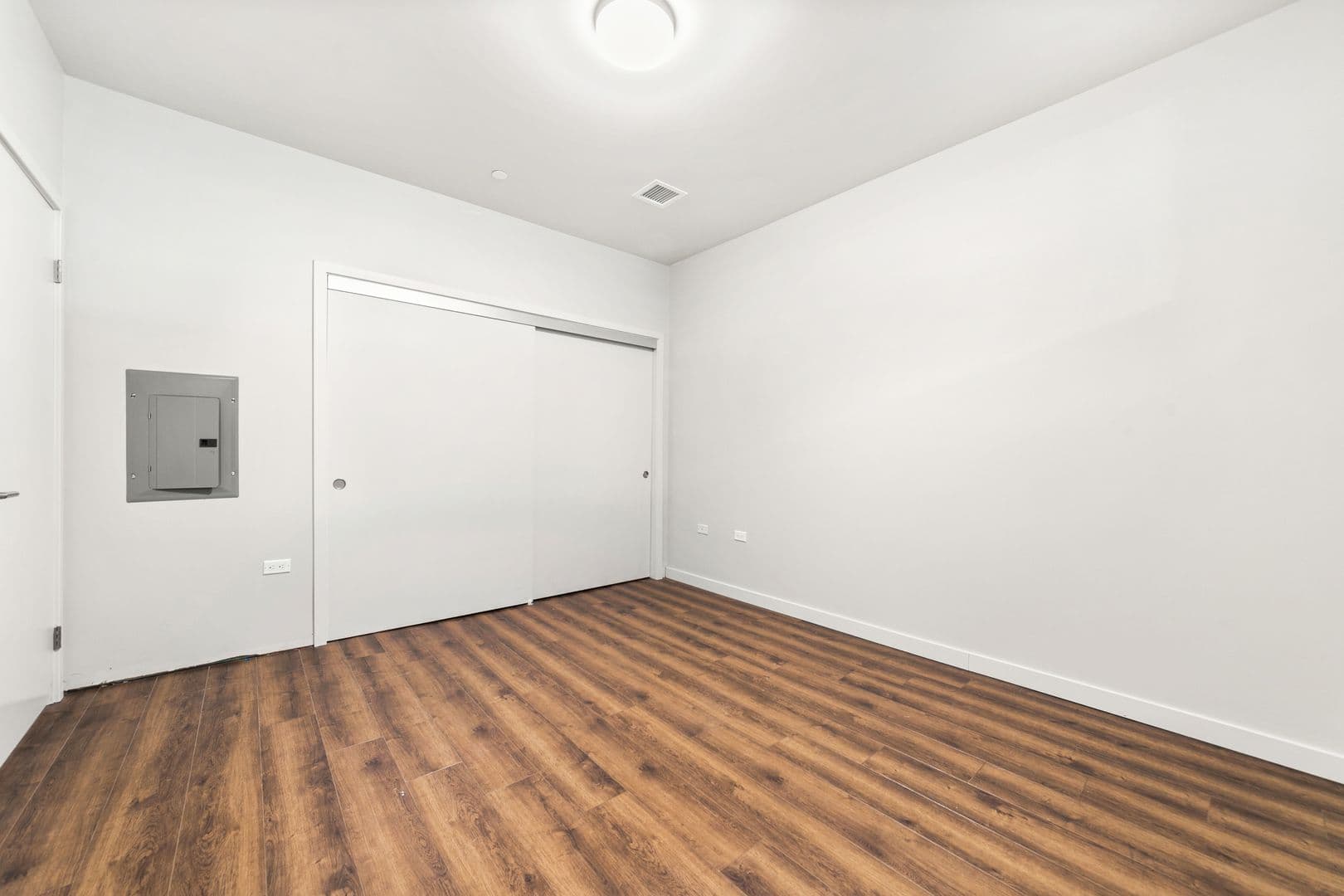 Los Angeles Apartment: 1818 N. Cherokee Ave