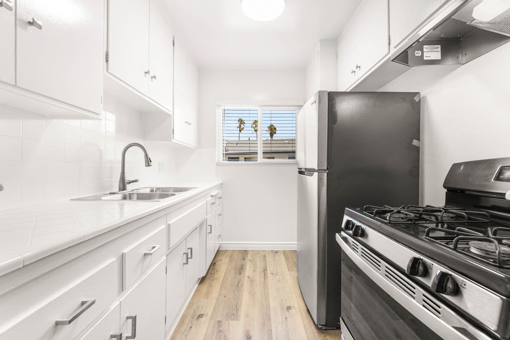 Los Angeles Apartment: 4000 Ursula Ave.