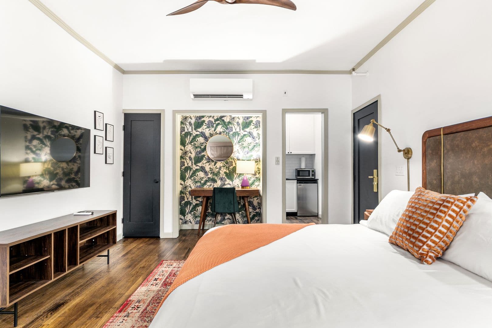 Los Angeles Apartment: 1830 N. Cherokee Ave.