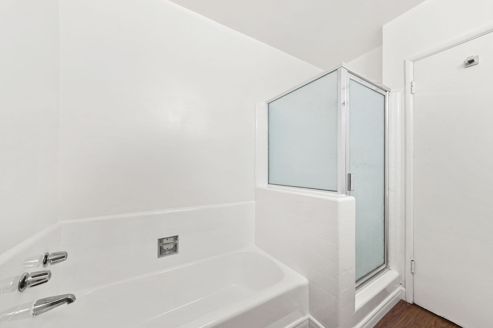 Los Angeles Apartment: 1737 N. Orange Drive