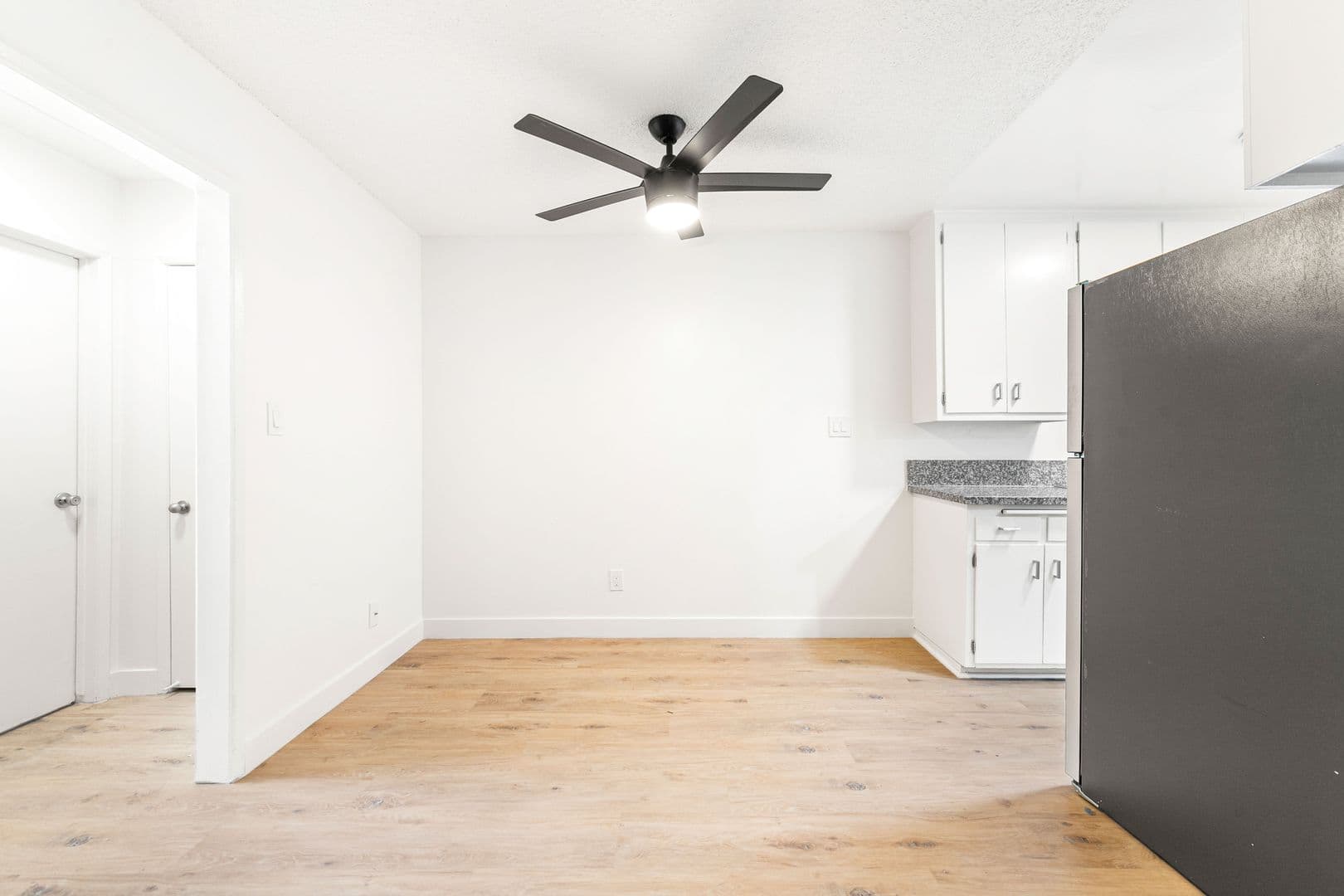 Valley Village Apartment: 5330 Corteen Place