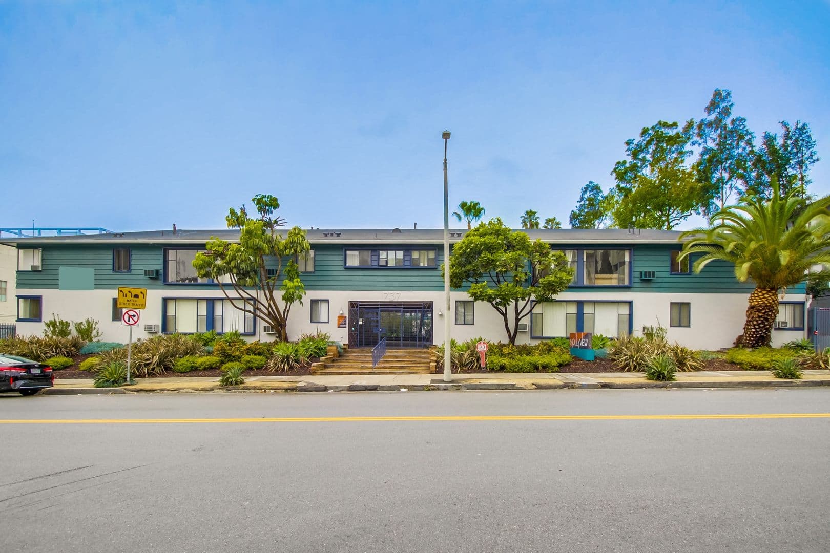 Los Angeles Apartment: 1737 N. Orange Drive
