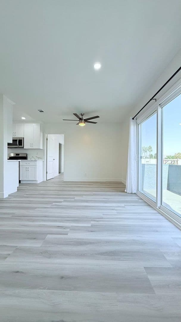 Los Angeles Apartment: 3919 Ursula Ave.