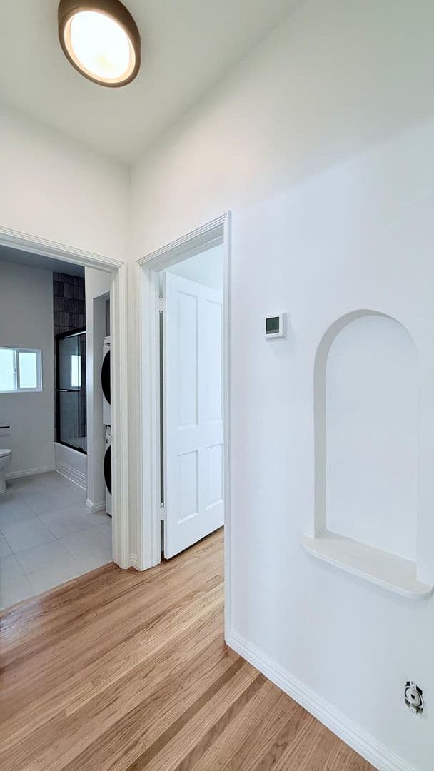 Beverly Hills Apartment: 9312 West Olympic Blvd.