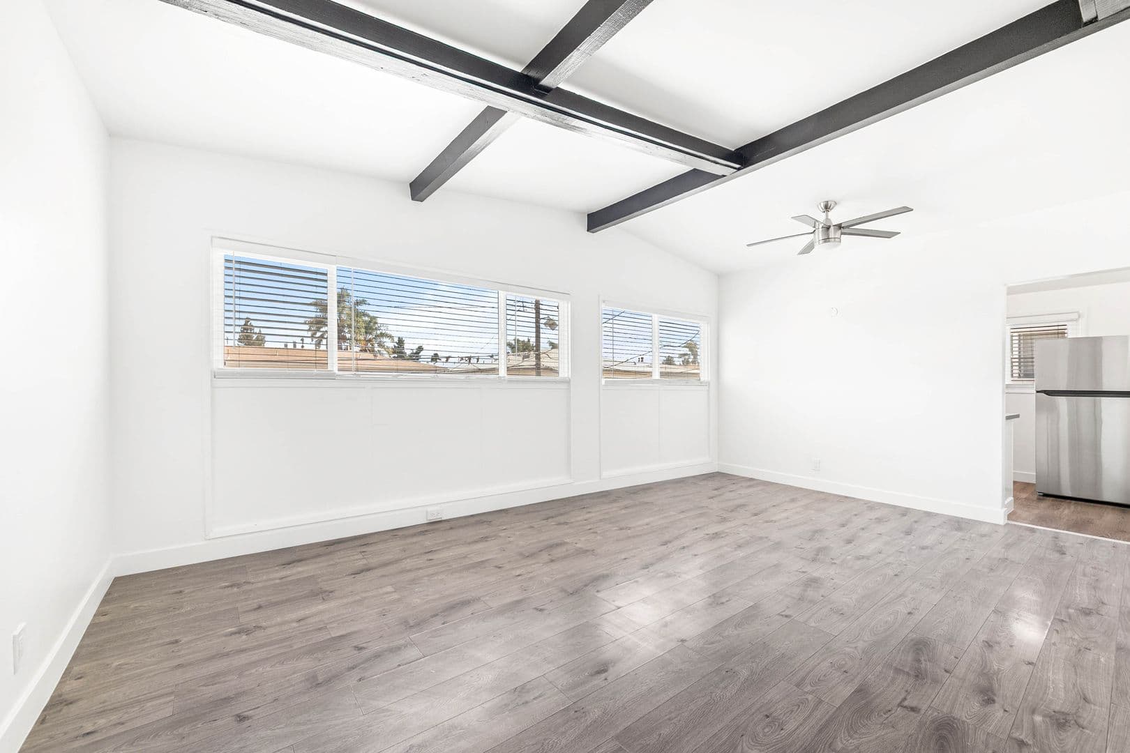 Los Angeles Apartment: 4115 Palmwood Dr.
